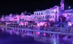 अयोध्या में फिर टूटेगा गिनीज वर्ल्ड रिकॉर्ड- इस बार जलेंगे इतने दीए अयोध्या में फिर टूटेगा गिनीज वर्ल्ड रिकॉर्ड- इस बार जलेंगे इतने दीए