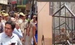 जिला अधिकारी का चश्मा लेकर भागे बंदर ने छुड़ाए अफसरों के पसीने