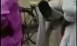 होमगार्ड ने दिखाई हनक- सब्जी के मांगे पैसे तो निकाल लिया जूता होमगार्ड ने दिखाई हनक- सब्जी के मांगे पैसे तो निकाल लिया जूता