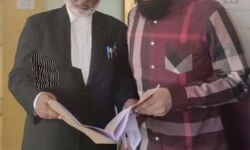 सरकार के डर से बिल से बाहर निकला माफिया का बेटा- किया कोर्ट में सरेंडर सरकार के डर से बिल से बाहर निकला माफिया का बेटा- किया कोर्ट में सरेंडर