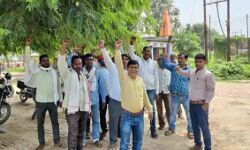 बिजली चोरी पकड़ना पड़ा भारी- जेई की लात घूंसों से कर दी ऐसी हालत बिजली चोरी पकड़ना पड़ा भारी- जेई की लात घूंसों से कर दी ऐसी हालत