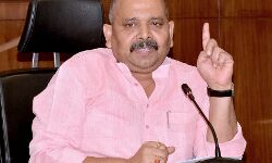 मंत्री ने अधिकारियों को दिए सख्त निर्देश- कार्य में शिथिलता क्षम्य नहीं