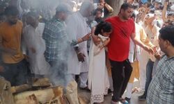 इस पार्टी के झंडे में हुई सोनाली की अंतिम विदाई- नम हुई हजारों आंखें