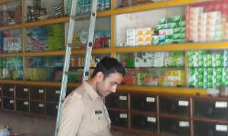 आखिर कितना गिरेगा इंसान- नमक भी खिला रहे थे नकली- तीन अरेस्ट आखिर कितना गिरेगा इंसान- नमक भी खिला रहे थे नकली- तीन अरेस्ट