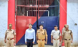 DM और SP के औचक निरीक्षण से जेल में मचा हड़कंप- दिए दिशा निर्देश