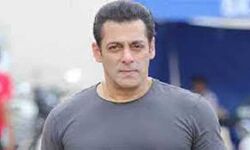 सलमान खान ने फिल्म इंडस्ट्री में हो गए इतने साल सलमान खान ने फिल्म इंडस्ट्री में हो गए इतने साल