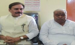 रालोद के प्रदेश अध्यक्ष की हुंकार- सभी सीटों पर लड़ेंगे निकाय चुनाव रालोद के प्रदेश अध्यक्ष की हुंकार- सभी सीटों पर लड़ेंगे निकाय चुनाव