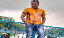 सेल्फी के चक्कर में ऐसे कर लिया जान गंवाने इंतजाम-अब नदी में खोजबीन जारी सेल्फी के चक्कर में ऐसे कर लिया जान गंवाने इंतजाम-अब नदी में खोजबीन जारी