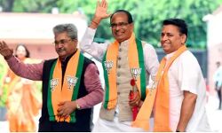 मुख्यमंत्री को दिल्ली से आया बुलावा- अब लग रहे बदलाव के कयास मुख्यमंत्री को दिल्ली से आया बुलावा- अब लग रहे बदलाव के कयास