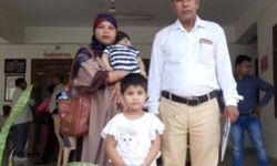 नर्सरी की बच्ची को हिजाब नहीं पहनने पर स्कूल से निकालने की जांच शुरू नर्सरी की बच्ची को हिजाब नहीं पहनने पर स्कूल से निकालने की जांच शुरू