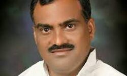 चुनावों में हार के बाद बहक गए हैं अखिलेश- यादव