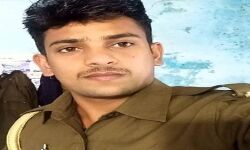 फांसी के फंदे पर झूलते हुए कांस्टेबल ने दे दी जान- मचा कोहराम