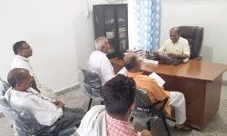 जिला गन्ना अधिकारी ने सुनी किसानों की समस्या - निस्तारण का दिया भरोसा