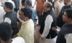 बोले सीएम-सब्जी राशन खरीदना सुना था बीजेपी खरीद रही है एमएलए बोले सीएम-सब्जी राशन खरीदना सुना था बीजेपी खरीद रही है एमएलए