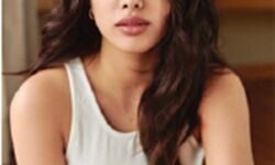 परफेक्ट फीगर में जाह्नवी कपूर