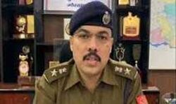 लापरवाही पर SSP की गाज-थानेदार को निलंबित कर दरोगा को फटकार लापरवाही पर SSP की गाज-थानेदार को निलंबित कर दरोगा को फटकार
