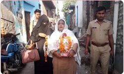 गणेश विसर्जन पर मौलानाओं के निशाने पर आई रूबी बोली- नहीं डरती इन..