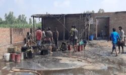 पटाखा गोदाम में भीषण आग- मजदूरों ने ऐसे बचाई अपनी जान पटाखा गोदाम में भीषण आग- मजदूरों ने ऐसे बचाई अपनी जान