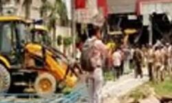 प्रसपा नेता के गेस्ट हाउस पर चला बाबा का बुलडोजर- कर दिया जमींदोज प्रसपा नेता के गेस्ट हाउस पर चला बाबा का बुलडोजर- कर दिया जमींदोज