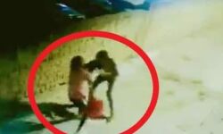 अकेले देख मोबाइल लूटने आए बदमाश का लड़की ने किया ऐसा हाल अकेले देख मोबाइल लूटने आए बदमाश का लड़की ने किया ऐसा हाल