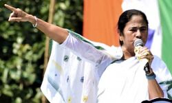 पीएम के कार्यक्रम का मिला न्योता तो बोली ममता-क्या मैं उनकी नौकरी हूं?