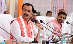 चक मार्गों के निर्माण से आपसी विवाद की घटनाओं पर लगेगा अंकुश - मौर्य चक मार्गों के निर्माण से आपसी विवाद की घटनाओं पर लगेगा अंकुश - मौर्य