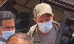 बेटों के सामने फैन ने की ऐसी हरकत तो गुस्साए ऋतिक ने ऐसे ली क्लास