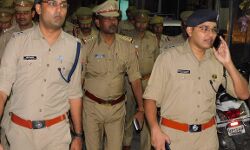 फ़ोर्स के साथ पैदल गश्त पर खुद निकले एसएसपी - शहर का लिया जायजा फ़ोर्स के साथ पैदल गश्त पर खुद निकले एसएसपी - शहर का लिया जायजा