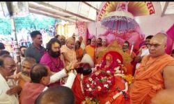 शिवराज ने किए ब्रम्हलीन शंकराचार्य स्वामी स्वरूपानंद सरस्वती के अंतिम दर्शन शिवराज ने किए ब्रम्हलीन शंकराचार्य स्वामी स्वरूपानंद सरस्वती के अंतिम दर्शन