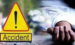 अज्ञात वाहन से टकराकर बाइक सवार लोगों की मौत अज्ञात वाहन से टकराकर बाइक सवार लोगों की मौत