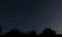 दिखाई दिया ऐसा अदभुत नजारा-आसमान में चली सितारों की रेल