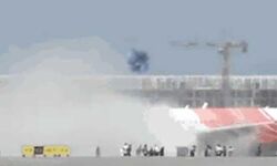 संकट में फंसी यात्रियों की जान-इंजन में लगी आग से धुंआ ही धुआ हुआ विमान