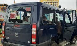 पुलिस कस्टडी में युवक की मौत पर बवाल- तोड़ी पुलिस की गाड़ियां