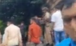 कानून के शिकंजे में फंसा बाहुबली मुख्तार पेशी पर पहुंचा कानून के शिकंजे में फंसा बाहुबली मुख्तार पेशी पर पहुंचा