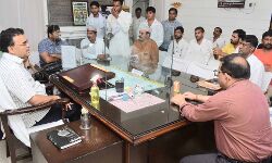 जनता दर्शन में फरियादियों ने सुनाया डीएम को अपना दुखड़ा- हुए यह निर्देश जनता दर्शन में फरियादियों ने सुनाया डीएम को अपना दुखड़ा- हुए यह निर्देश