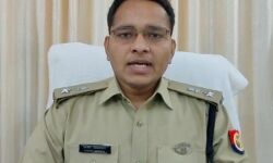 लापरवाही पर गिरी एसएसपी की गाज- थाना प्रभारी व दरोगा किए लाइन हाजिर