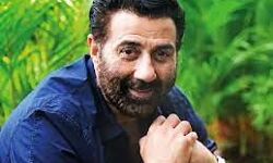 सनी देओल ने 45 दिन में पूरी की चुप: रिवेंज ऑफ द आर्टिस्ट की शूटिंग सनी देओल ने 45 दिन में पूरी की चुप: रिवेंज ऑफ द आर्टिस्ट की शूटिंग