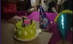 कुत्ते का जन्मदिन मनाकर लगाए ठुमके और लोगों को भी दी..