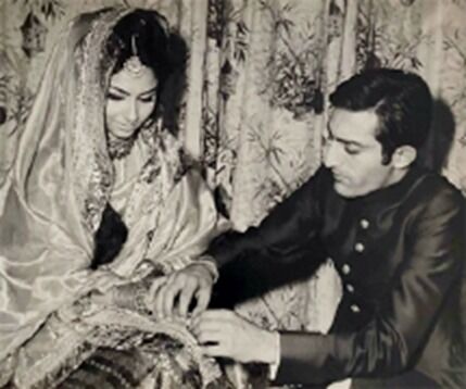 सैफ अली खान की मां और पिता की इंगेजमेंट की तस्वीरें हुई वायरल