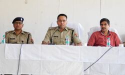 भर्ती को लेकर SSP ने किया ब्रीफ- अफवाह फैलाने वालों पर होगी कार्रवाई भर्ती को लेकर SSP ने किया ब्रीफ- अफवाह फैलाने वालों पर होगी कार्रवाई