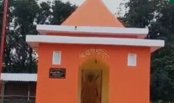 अब यहां पर बना योगी का मंदिर- रोजाना हो रही पूजा, इतने लाख से बना अब यहां पर बना योगी का मंदिर- रोजाना हो रही पूजा, इतने लाख से बना