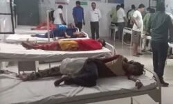 स्कूल में खाना खाने के बाद बिगड़ी तीन दर्जन छात्राओं की हालत स्कूल में खाना खाने के बाद बिगड़ी तीन दर्जन छात्राओं की हालत