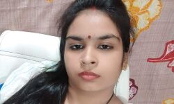 ट्रेन से कटकर हुई महिला की मौत, परिजनों ने ससुराल पक्ष पर लगाया आरोप ट्रेन से कटकर हुई महिला की मौत, परिजनों ने ससुराल पक्ष पर लगाया आरोप