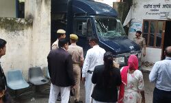 कड़ी सुरक्षा के बीच अदालत में पेश किया गया कुख्यात अनिल दुजाना