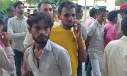 युवक को पीटने पहुंचे दर्जनभर लड़के ग्रामीणों के हत्थे चढ़े- हुआ यह हाल युवक को पीटने पहुंचे दर्जनभर लड़के ग्रामीणों के हत्थे चढ़े- हुआ यह हाल