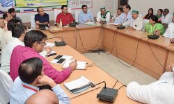 किसान दिवस में लगा समस्याओं का अंबार तो बोले जिलाधिकारी.. किसान दिवस में लगा समस्याओं का अंबार तो बोले जिलाधिकारी..