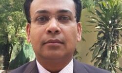 जन्मदिन विशेष - अपने काम के लिए जाने जाते है 10 जिलों में DM रहे समीर