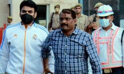 श्रीकांत त्यागी को मिली जमानत- जल्द आ सकता है जेल से बाहर श्रीकांत त्यागी को मिली जमानत- जल्द आ सकता है जेल से बाहर