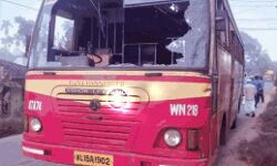 हिंसक हुआ पीएफआई का बंद- पुलिस पर हमला, क्षतिग्रस्त की गाड़िया हिंसक हुआ पीएफआई का बंद- पुलिस पर हमला, क्षतिग्रस्त की गाड़िया