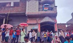 लूट के विरोध पर युवक की गोली मारकर हत्या- लूट ले गए नगदी